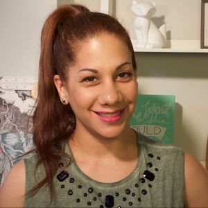 Meet your Posher, Nina